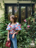 Áo croptop tay phồng mặc với gì? 10 cách phối đồ với áo croptop tay phồng