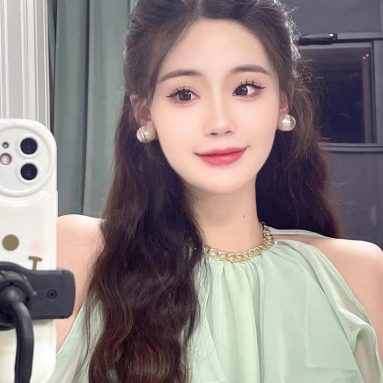 30+ Kiểu tóc đi đám cưới đẹp, đơn giản và XINH XẮN cho nàng