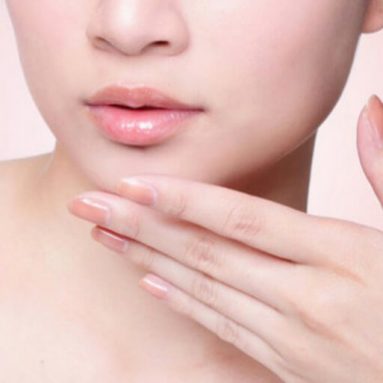 Phun môi collagen màu hồng cam đẹp ngất ngây